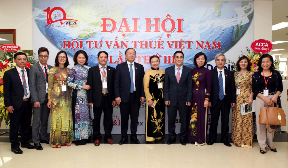 TGĐ Công ty Cổ phần MISA - Đinh Thị Thúy được Bầu vào Ban chấp hành Hội tư vấn thuế Việt Nam VTCA nhiệm kỳ III (2018-2023). 