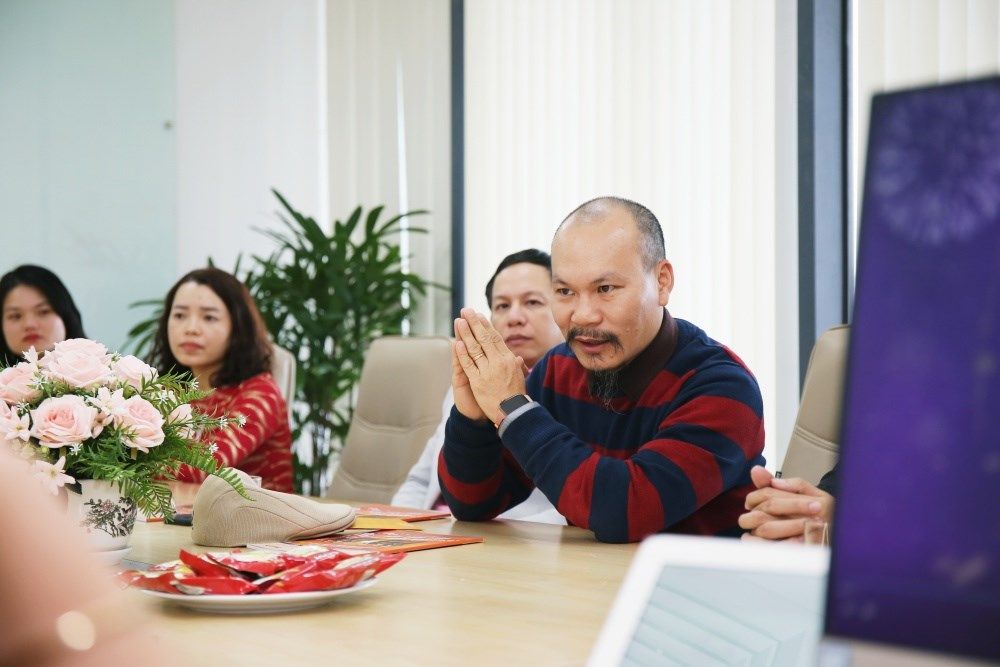 Thứ trưởng chúc mừng năm mới MISA