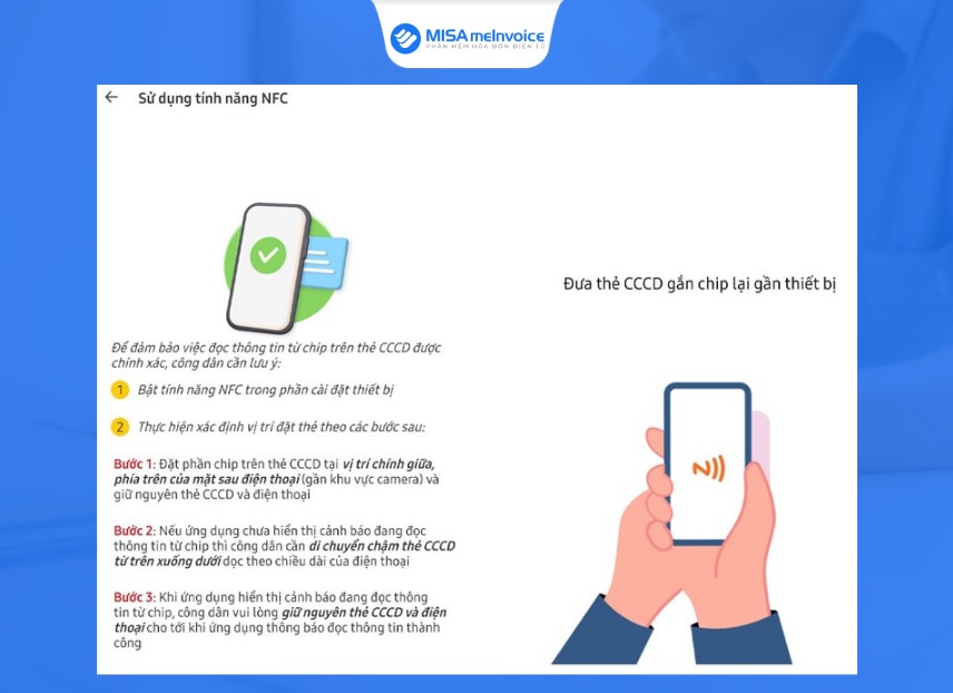 đưa CCCD gắn chip lại gần thiết bị để hệ thống đọc thông tin